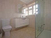 4 bedroom detached house to rent