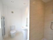 4 bedroom detached house to rent