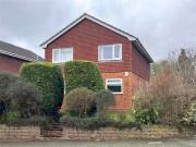 4 bedroom Detached House to rent, Crofton Lane, Petts...