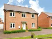 4 bedroom detached house to rent in The Robins,...