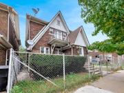 4 bedroom, Detroit MI 48209 92960982