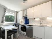 4 Bedroom Duplex For Rent In London