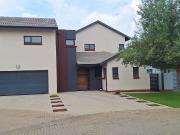 4 Bedroom duplex townhouse freehold to rent in Brentwood...