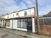 4 Bedroom End Of Terrace House