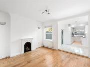 4 bedroom end of terrace house