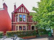 4 Bedroom End Of Terrace House
