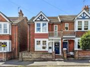 4 Bedroom End Of Terrace House