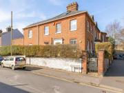4 Bedroom Semi Detached House