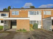 4 Bedroom End Of Terrace House