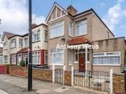 4 Bedroom End Of Terrace House