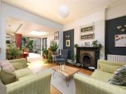 4 Bedroom End Of Terrace House