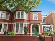 4 Bedroom End Of Terrace House