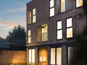 4 Bedroom End Of Terrace House