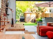 4 Bedroom End Of Terrace House