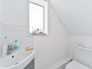 4 Bedroom End Of Terrace House