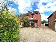 4 Bedroom End Of Terrace House