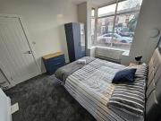 4 bedroom end of terrace house for rent in Bury Road,...