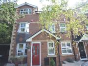 4 bedroom end of terrace house for rent in Oakhill Park,...