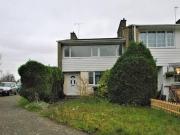 4 bedroom end of terrace house for rent in Porters Close...