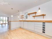 4 bedroom end of terrace house for rent in Springfield...