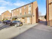 4 bedroom end of terrace house for sale