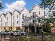 4 bedroom end of terrace house for sale