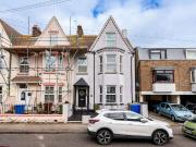 4 bedroom end of terrace house for sale