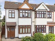4 bedroom end of terrace house for sale