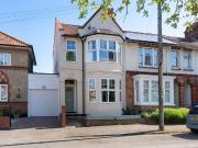 4 bedroom end of terrace house for sale