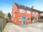 4 bedroom end of terrace house for sale