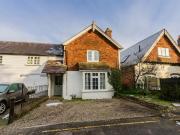 4 bedroom end of terrace house for sale