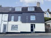 4 bedroom end of terrace house for sale