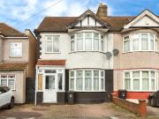 4 bedroom end of terrace house for sale