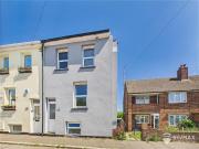 4 bedroom end of terrace house for sale