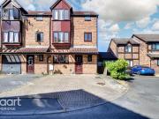 4 bedroom end of terrace house for sale