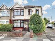 4 bedroom end of terrace house for sale