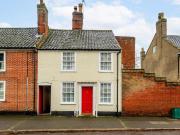 4 bedroom end of terrace house for sale