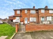 4 bedroom end of terrace house for sale