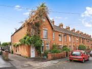 4 bedroom end of terrace house for sale