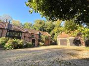 4 bedroom end of terrace house for sale