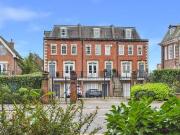 4 bedroom end of terrace house for sale