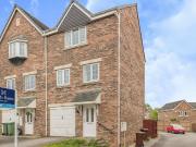 4 bedroom end of terrace house for sale