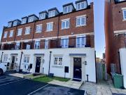 4 bedroom end of terrace house for sale