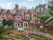 4 bedroom end of terrace house for sale