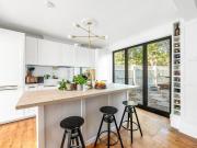 4 bedroom end of terrace house for sale