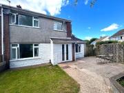 4 bedroom end of terrace house for sale