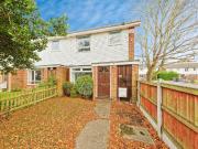 4 bedroom end of terrace house for sale