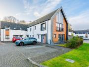 4 bedroom end of terrace house for sale