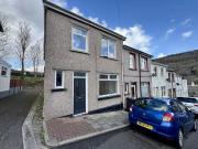 4 bedroom end of terrace house for sale