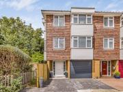 4 bedroom end of terrace house for sale